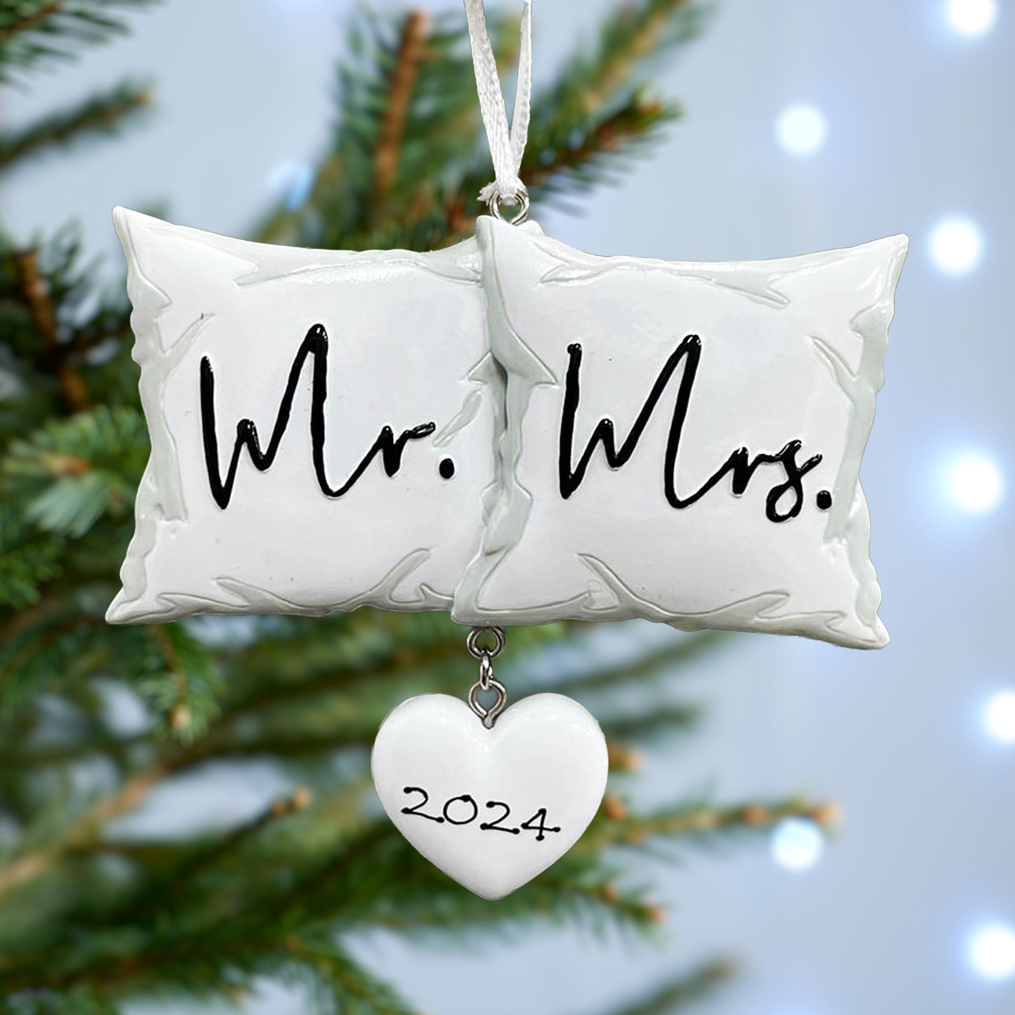Personalised Family Christmas Xmas Tree Decoration Ornament - Mr and Mrs Pillow