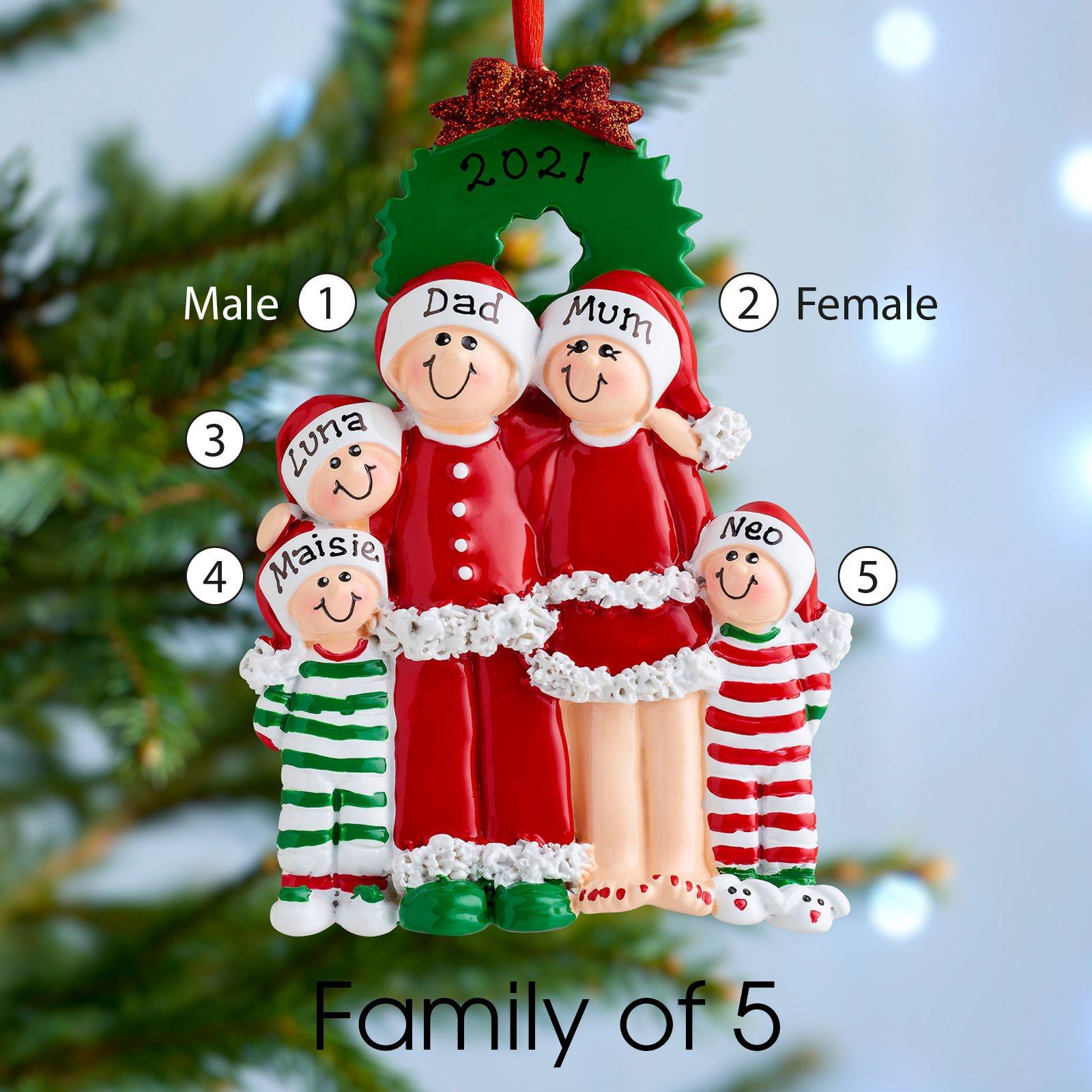 Christmas Ornament - Personalised Family Christmas Xmas Tree Decoration Ornament - Wreath Family